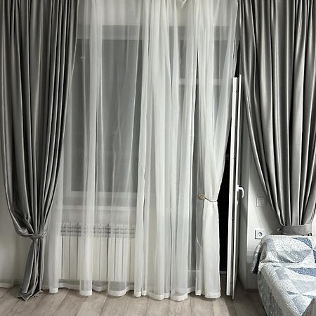 Апартаменты Жасмин Karagandy Buitenkant foto